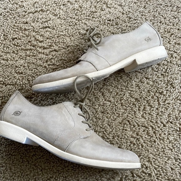 𝅺BORN loafers size 8.5 - Picture 1 of 7